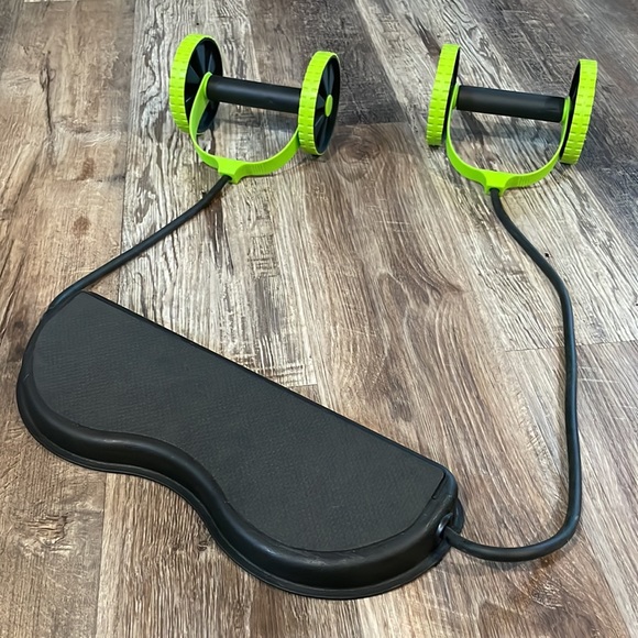 RTR Multi-Function Puller Belly Wheel, Green - Picture 2 of 2